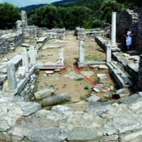 Северна базиликата. Руини на старинен еднокорабен параклис.